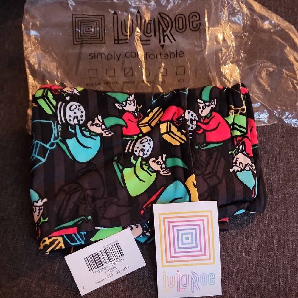 LuLaRoe Festive Elf Patterned Leggings